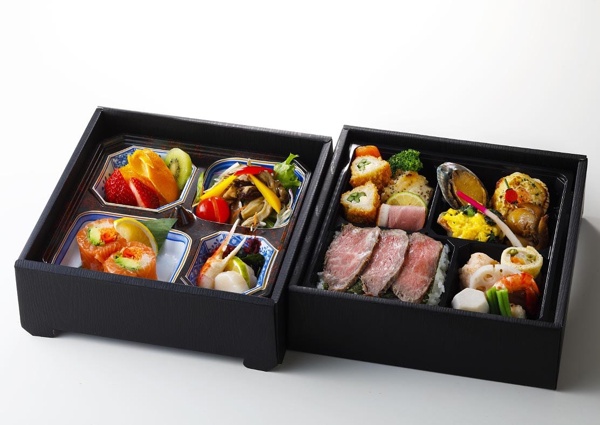 お弁当　千家桜のお弁当一例